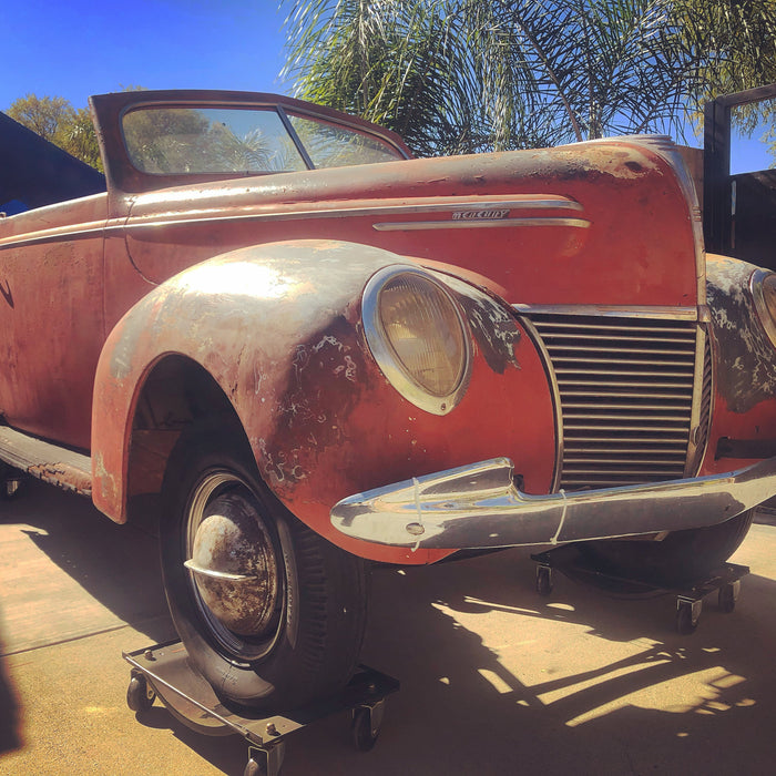 Converting the popular "flipper" hubcap to fit a 1940 Ford rim